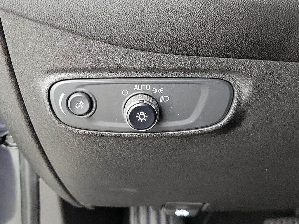 used 2022 Chevrolet Equinox car, priced at $22,998
