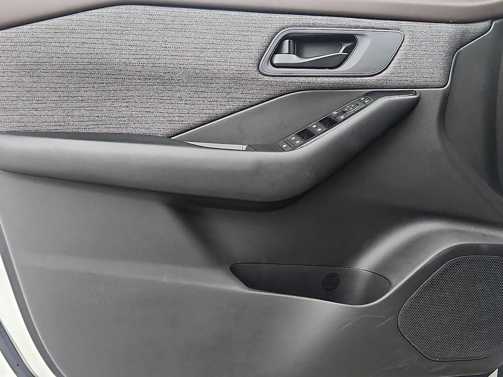 used 2023 Nissan Rogue car, priced at $21,998