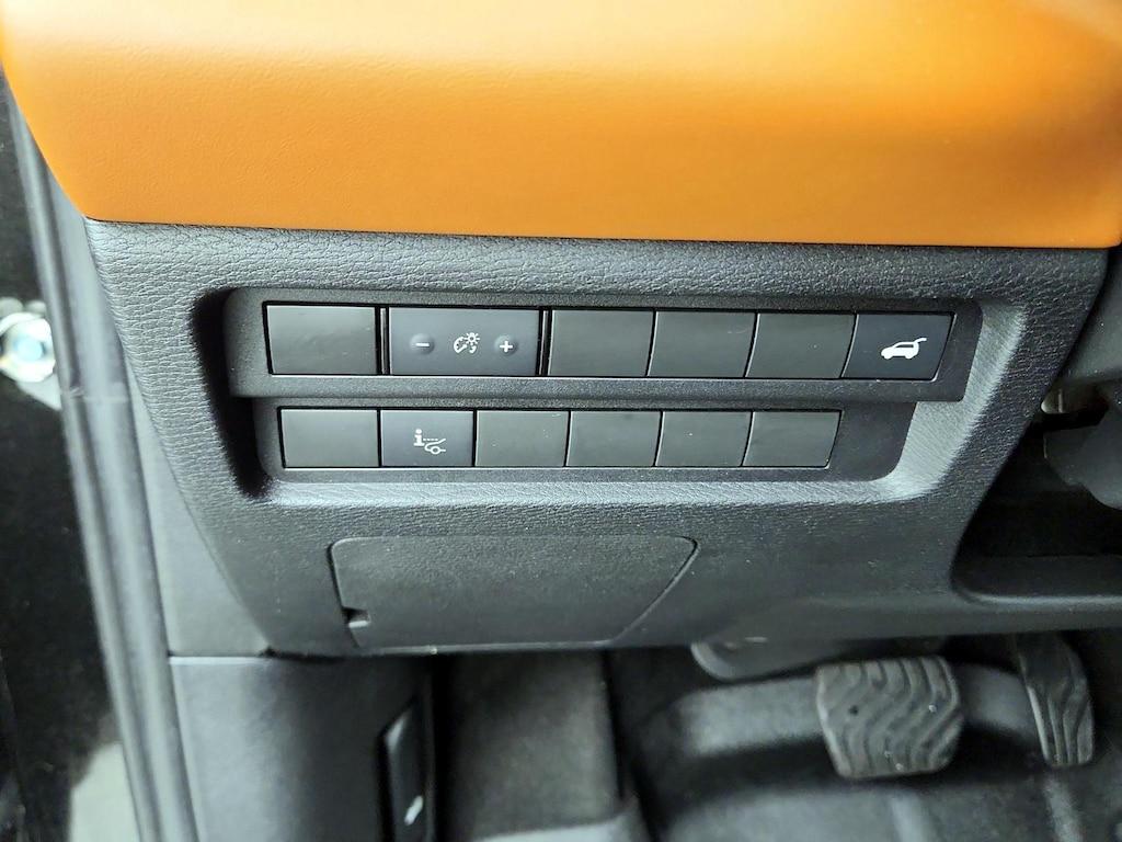 used 2022 Mitsubishi Outlander car, priced at $27,998