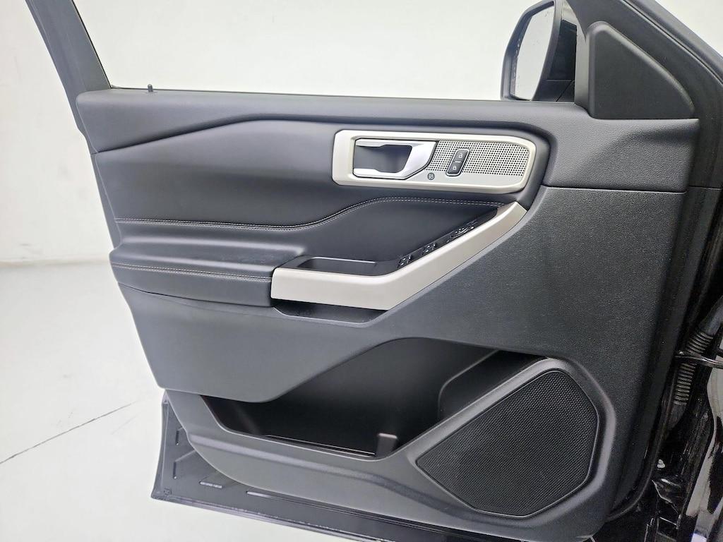 used 2023 Ford Explorer car, priced at $29,998