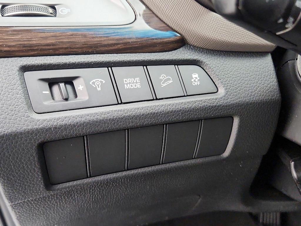 used 2018 Hyundai Santa Fe Sport car, priced at $11,998