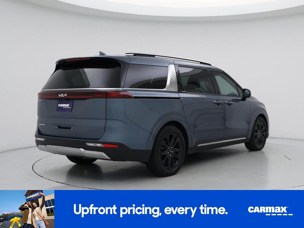 used 2023 Kia Carnival car, priced at $40,998