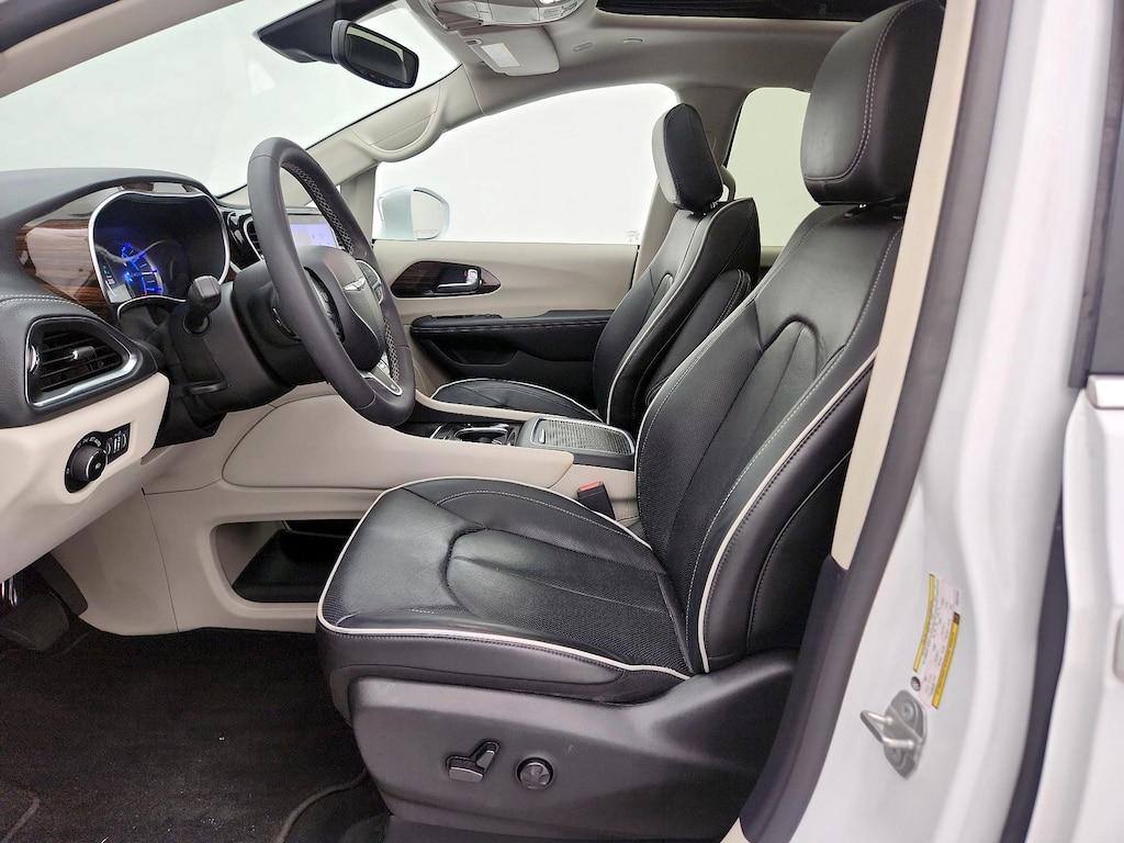 used 2022 Chrysler Pacifica Hybrid car, priced at $30,998