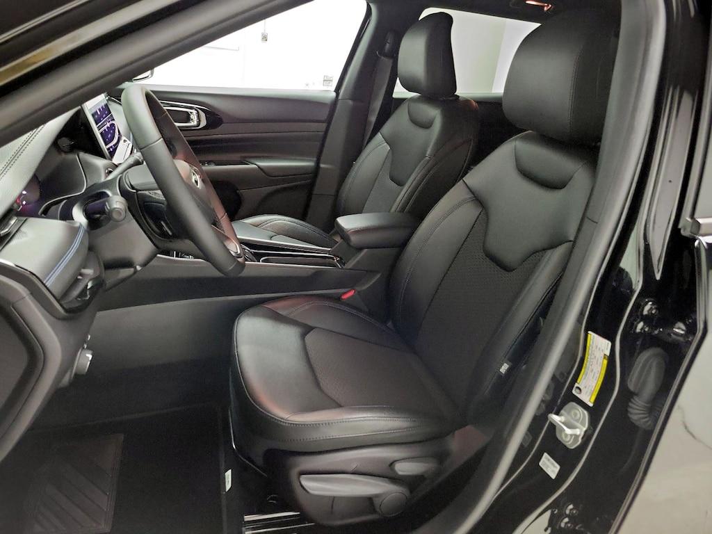 used 2025 Jeep Compass car, priced at $27,998