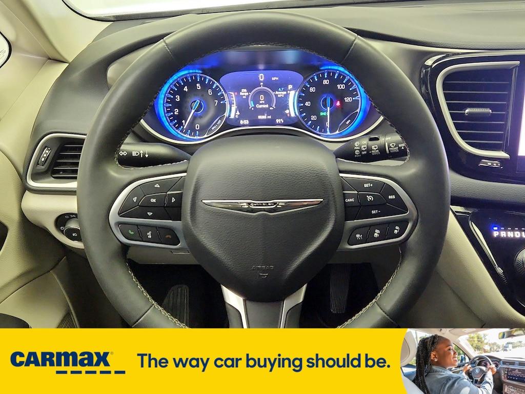 used 2023 Chrysler Pacifica car, priced at $24,998