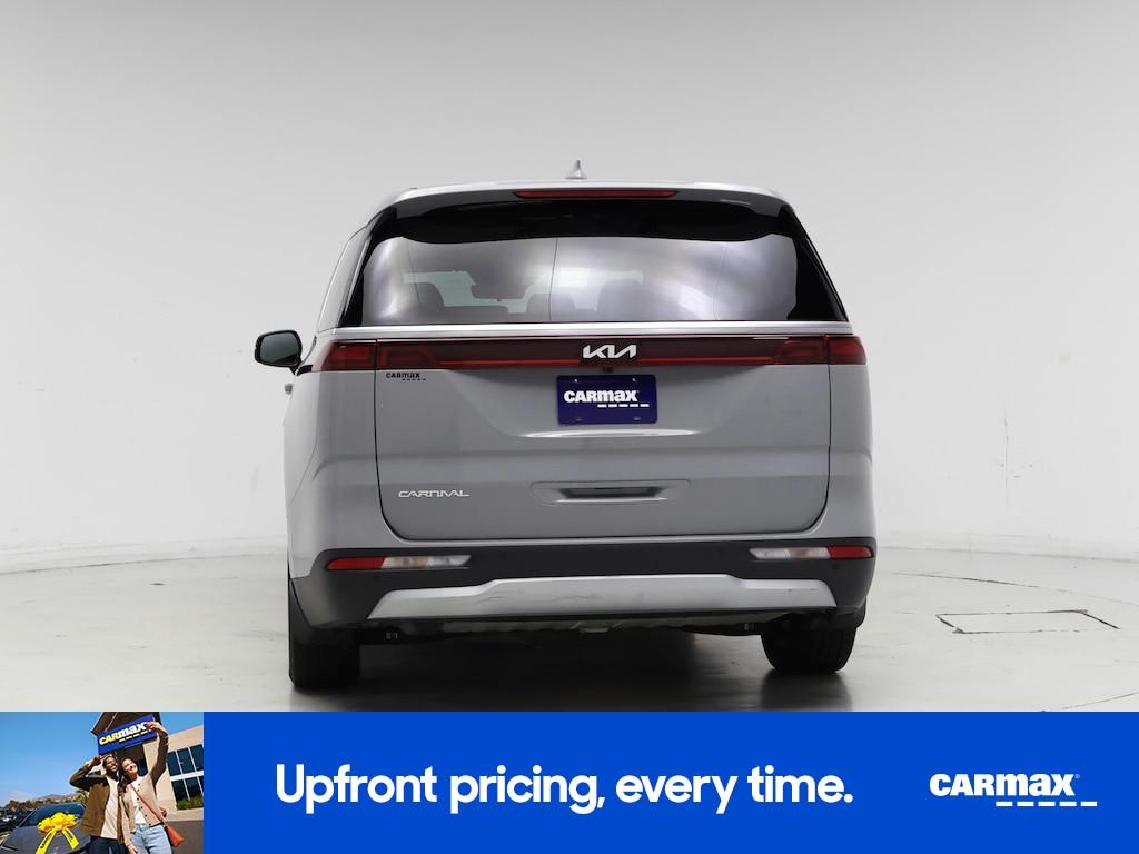 used 2024 Kia Carnival car, priced at $38,998
