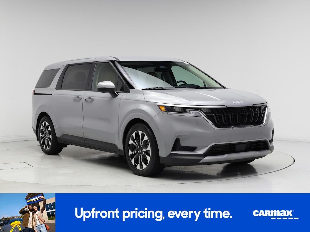 used 2024 Kia Carnival car, priced at $38,998