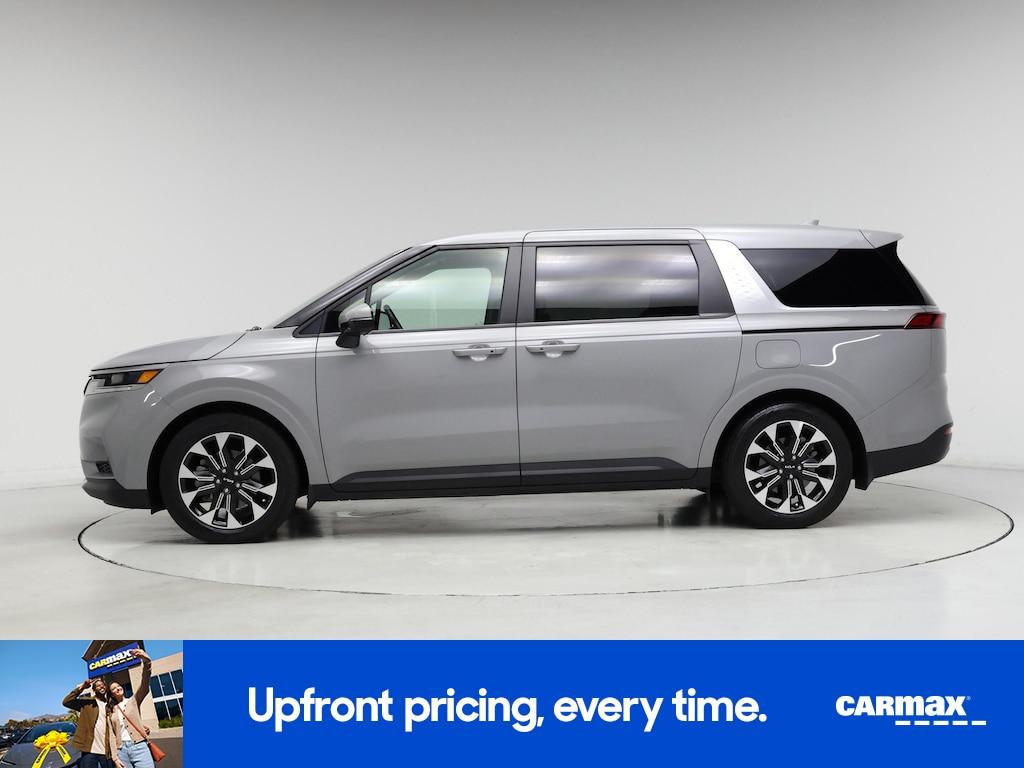 used 2024 Kia Carnival car, priced at $38,998