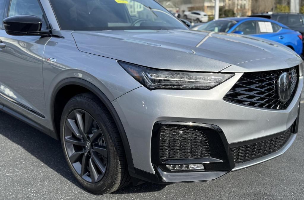 new 2025 Acura MDX car, priced at $63,150