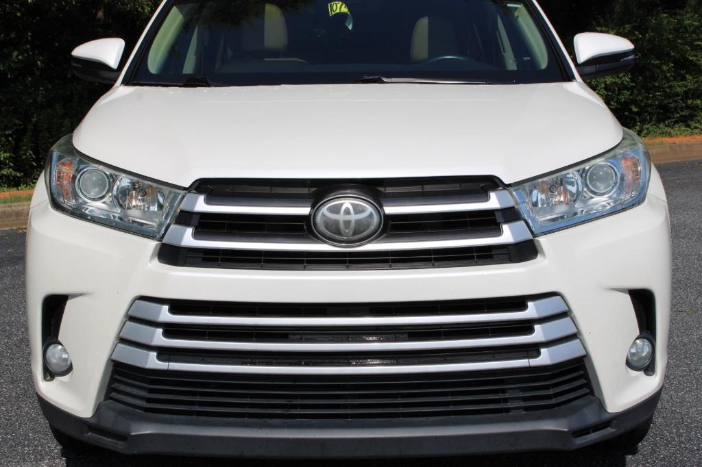 used 2017 Toyota Highlander car, priced at $19,999