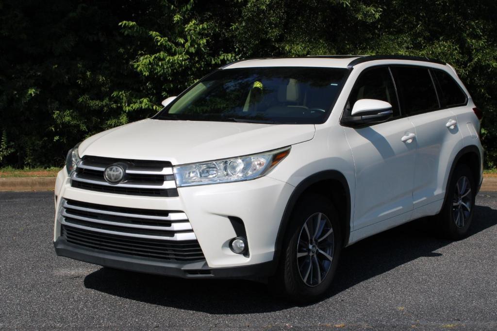 used 2017 Toyota Highlander car, priced at $19,999