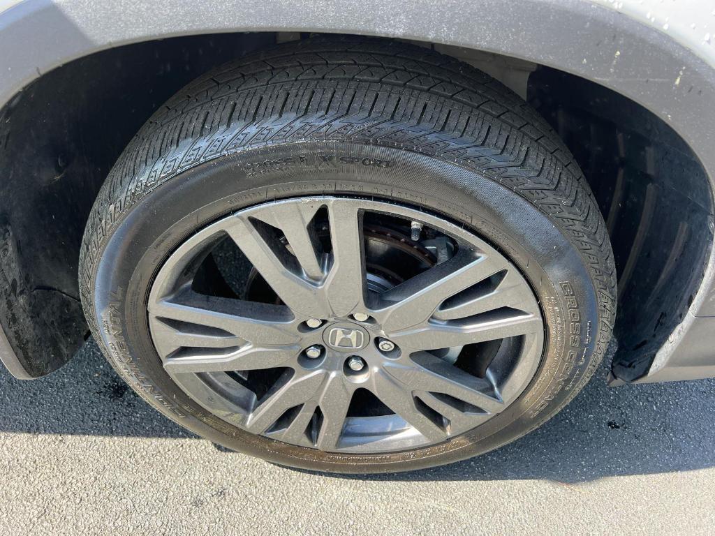 used 2022 Honda Pilot car, priced at $31,888