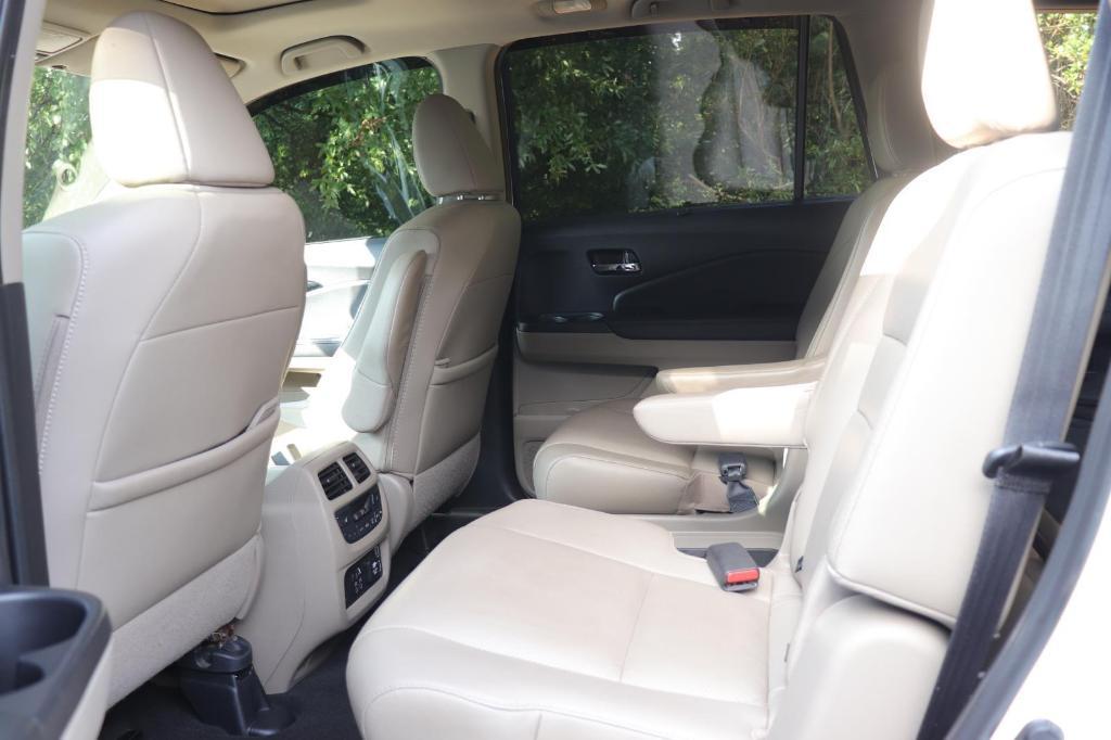 used 2020 Honda Pilot car, priced at $26,998