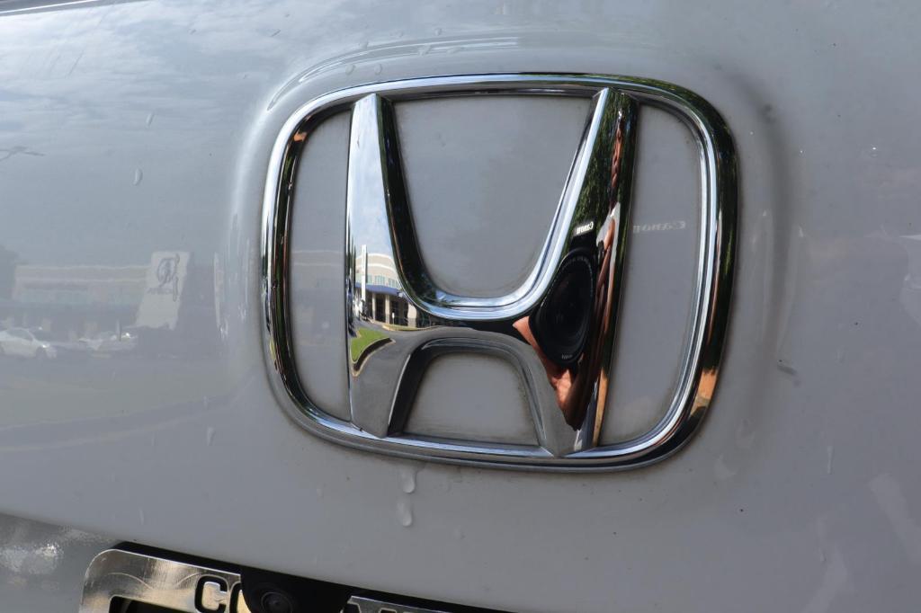 used 2020 Honda Pilot car, priced at $26,998