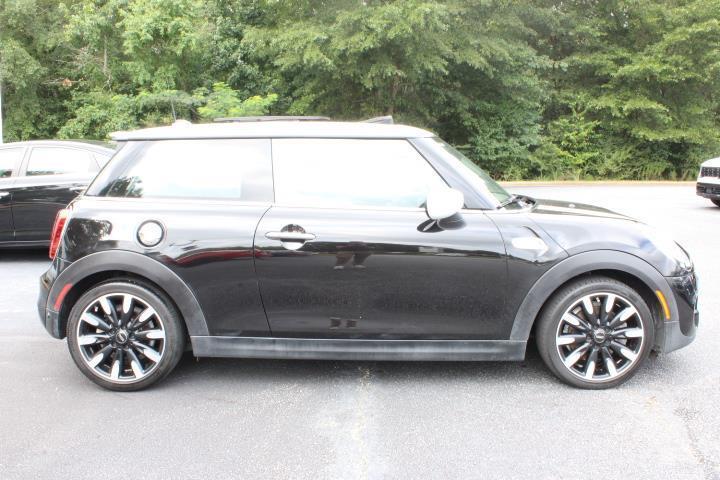 used 2021 MINI Hardtop car, priced at $22,444