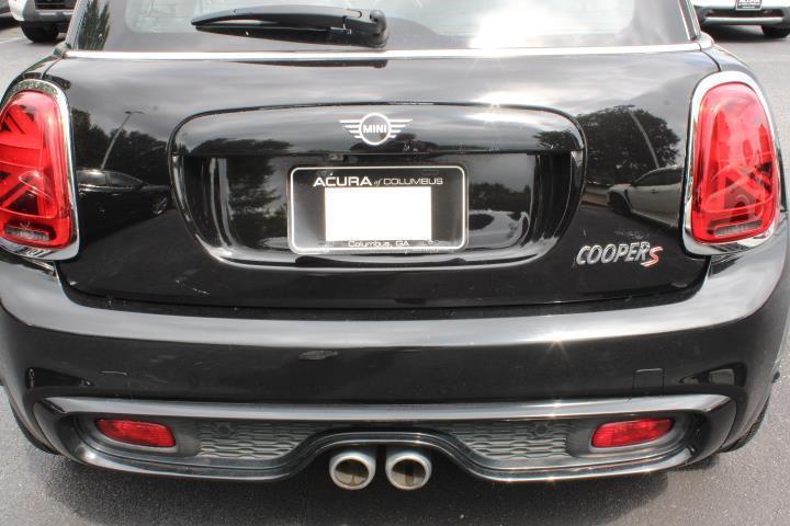 used 2021 MINI Hardtop car, priced at $22,444