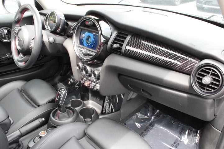 used 2021 MINI Hardtop car, priced at $22,444