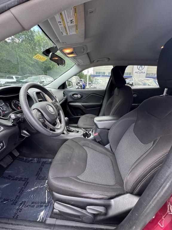 used 2019 Jeep Cherokee car, priced at $12,999