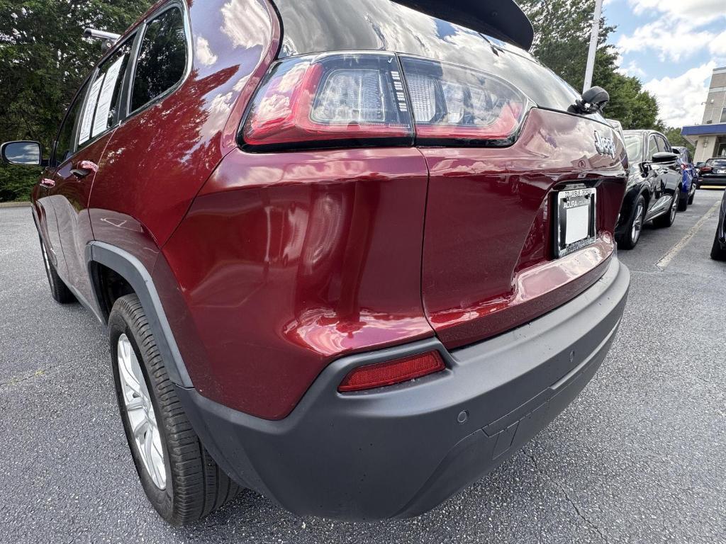 used 2019 Jeep Cherokee car, priced at $12,999
