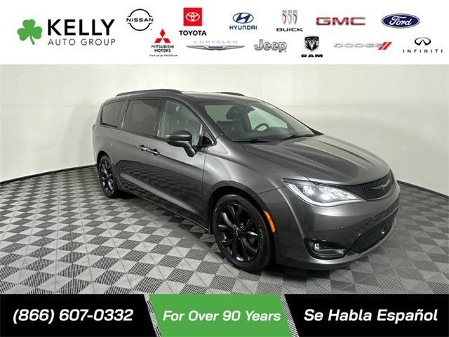 used 2018 Chrysler Pacifica car, priced at $17,750