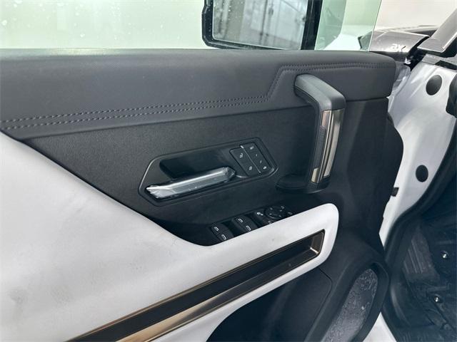 new 2025 GMC HUMMER EV Pickup car, priced at $96,395