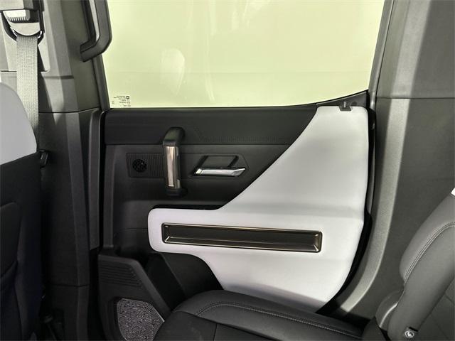 new 2025 GMC HUMMER EV Pickup car, priced at $96,395