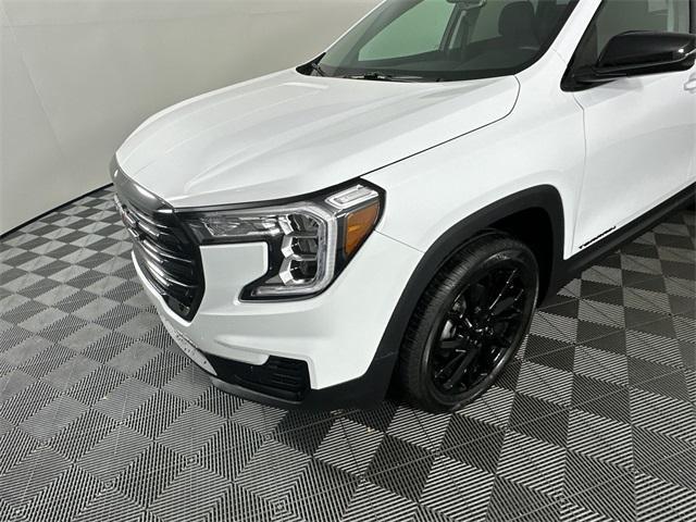 new 2024 GMC Terrain car, priced at $31,387