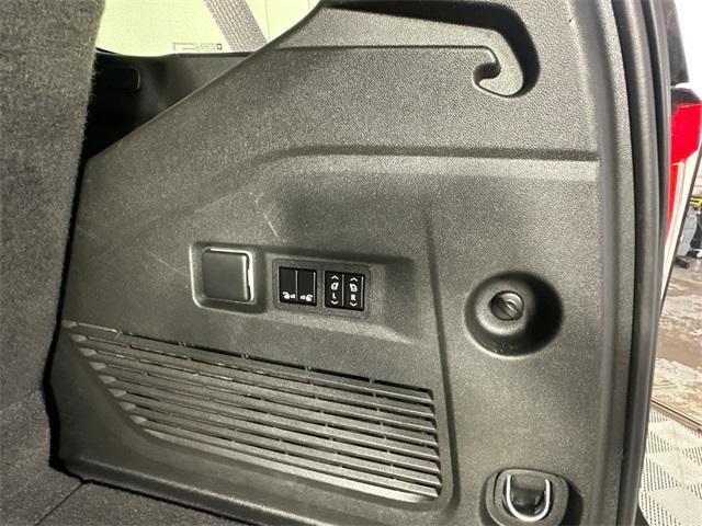 used 2022 GMC Yukon car, priced at $42,900