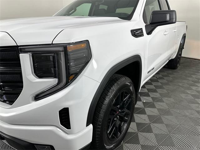 new 2025 GMC Sierra 1500 car, priced at $51,295