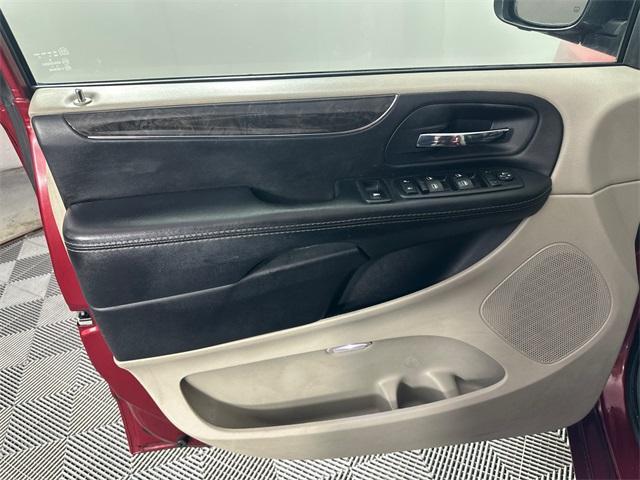used 2014 Chrysler Town & Country car, priced at $5,581
