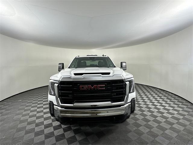 new 2025 GMC Sierra 2500 car, priced at $66,175