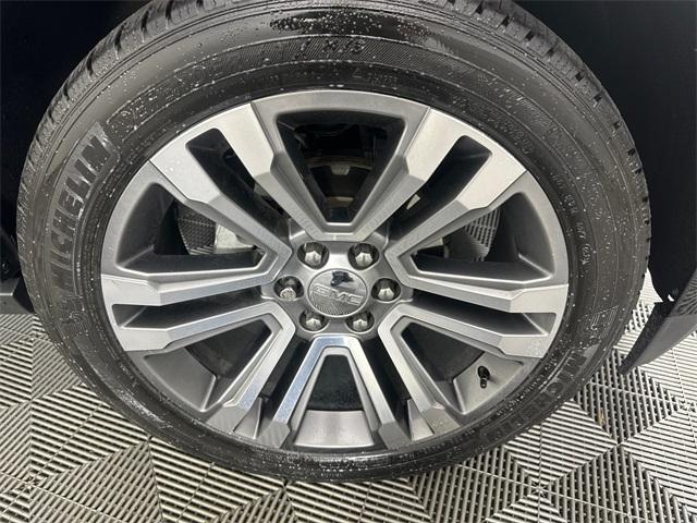 used 2018 GMC Yukon car, priced at $33,995