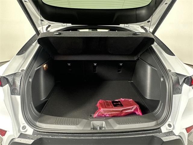 new 2025 Buick Envista car, priced at $25,965