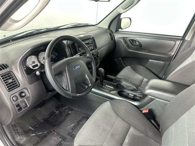 used 2005 Ford Escape car, priced at $7,995