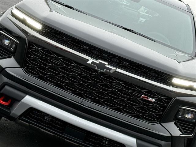 new 2026 Chevrolet Traverse car, priced at $50,076