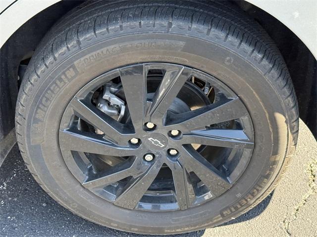 used 2024 Chevrolet Equinox car, priced at $21,455