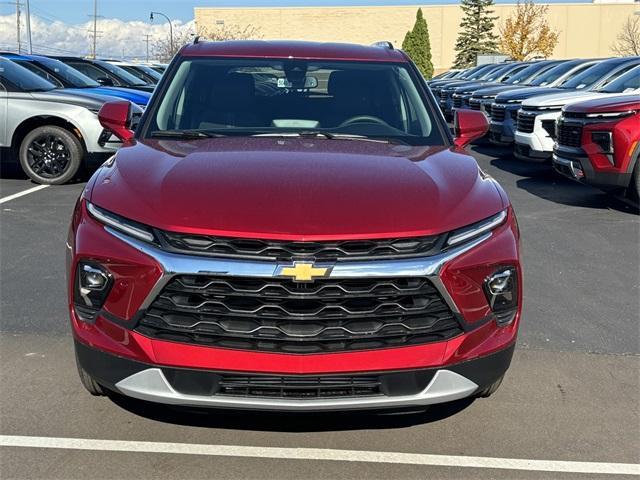 new 2025 Chevrolet Blazer car, priced at $36,221