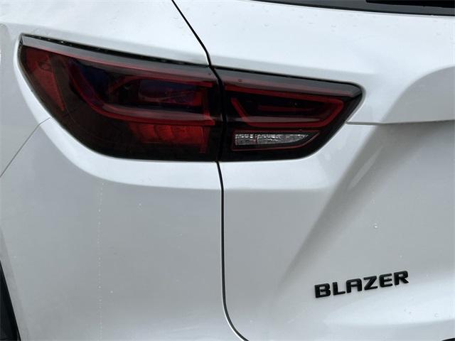 new 2025 Chevrolet Blazer car, priced at $45,147