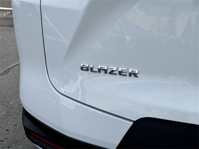 new 2025 Chevrolet Blazer car, priced at $36,116