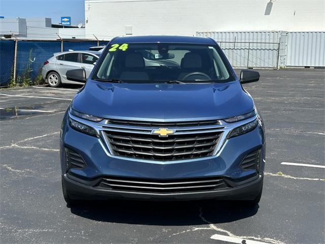 used 2024 Chevrolet Equinox car, priced at $22,960
