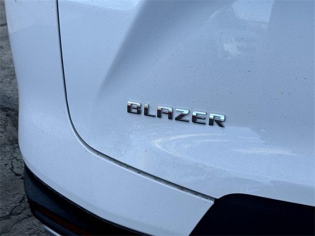 new 2025 Chevrolet Blazer car, priced at $35,789