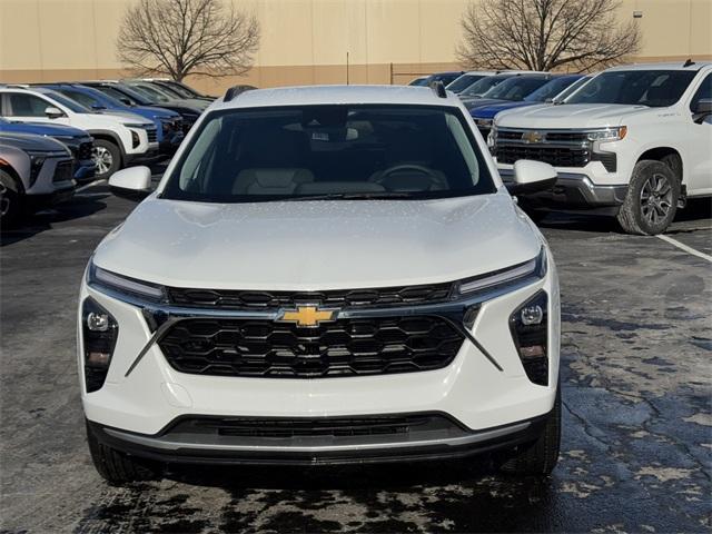 new 2025 Chevrolet Trax car, priced at $23,432