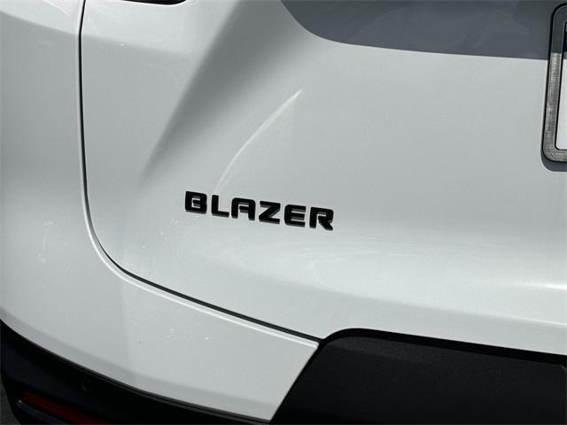 new 2025 Chevrolet Blazer car, priced at $35,413