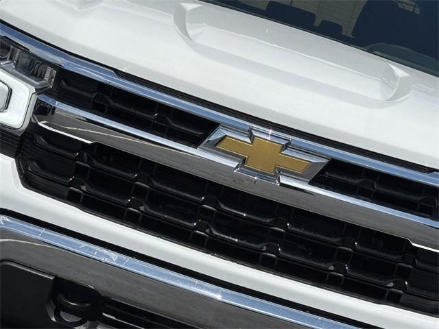new 2025 Chevrolet Silverado 1500 car, priced at $51,060