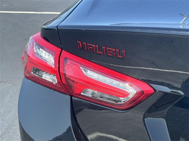 new 2025 Chevrolet Malibu car, priced at $33,132