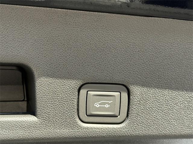 new 2026 Chevrolet Traverse car, priced at $53,169