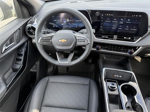 new 2026 Chevrolet Equinox car, priced at $30,402