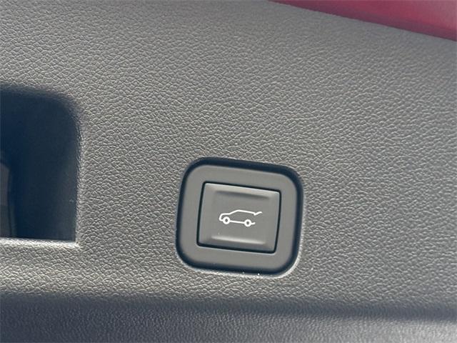 new 2026 Chevrolet Traverse car, priced at $42,706