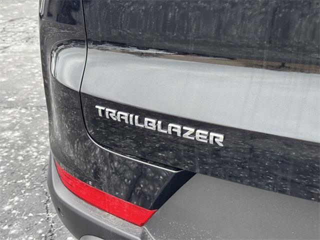 new 2025 Chevrolet TrailBlazer car, priced at $24,052