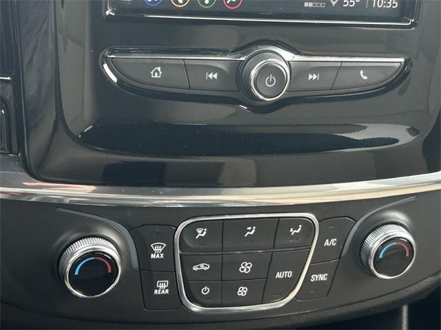 used 2023 Chevrolet Traverse car, priced at $27,874